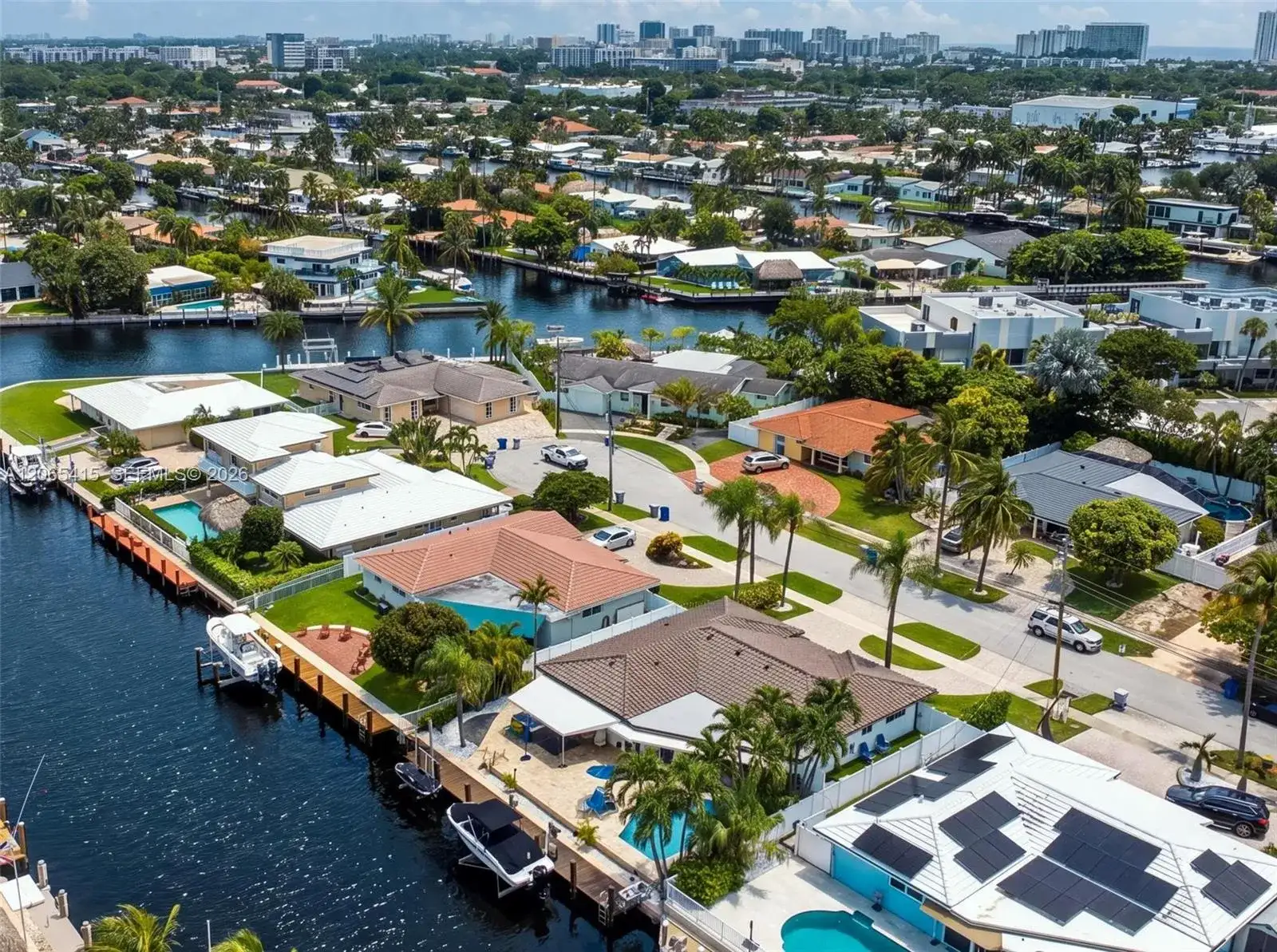 491 SE 10th Ave, Pompano Beach FL 33060 photo 2