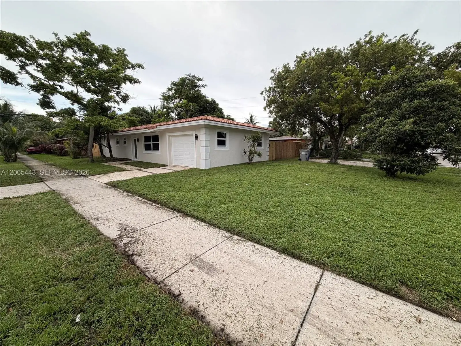 110 NE 17th Ct, Pompano Beach FL 33060 photo 2