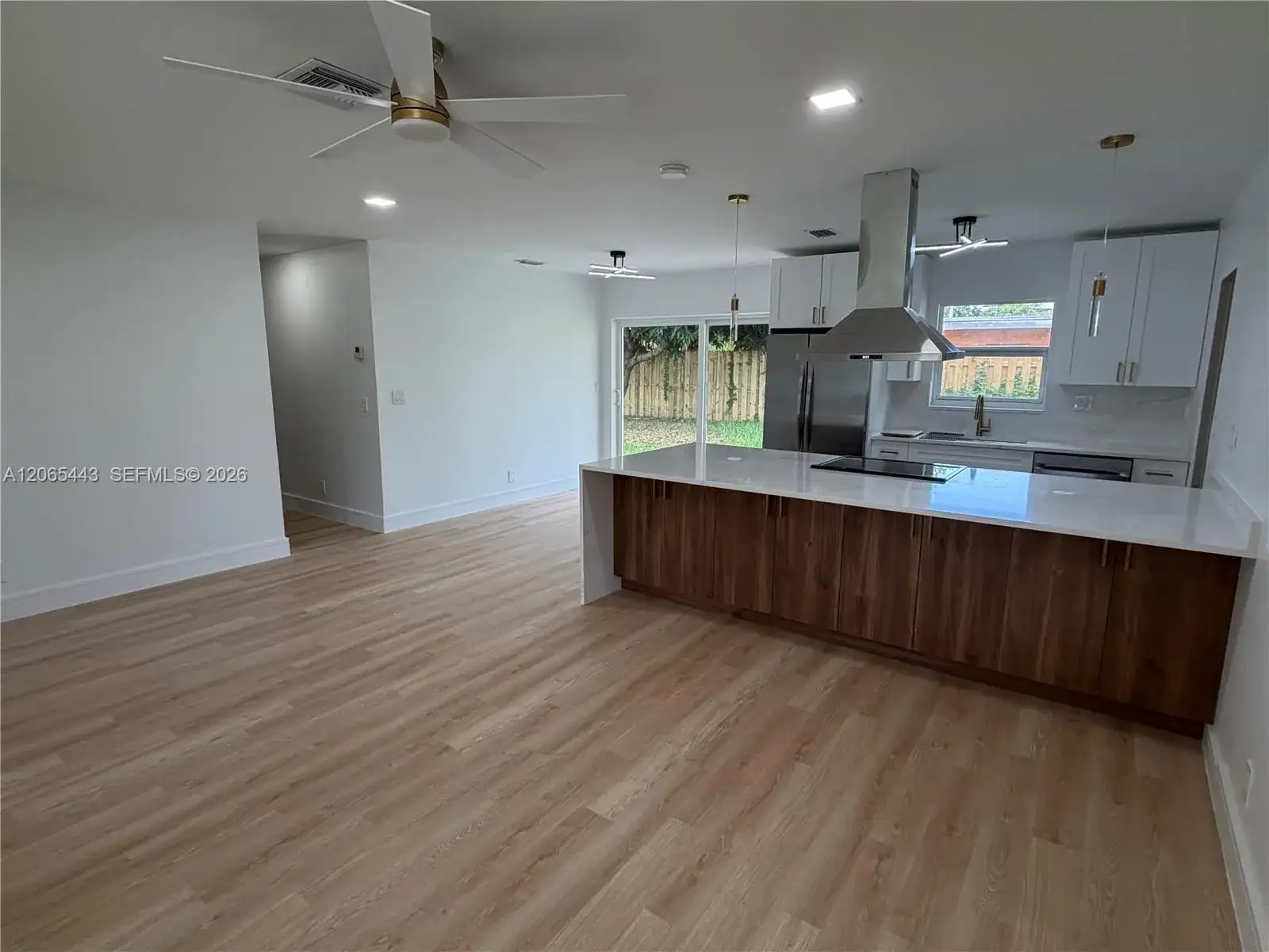 110 NE 17th Ct, Pompano Beach FL 33060 photo 5