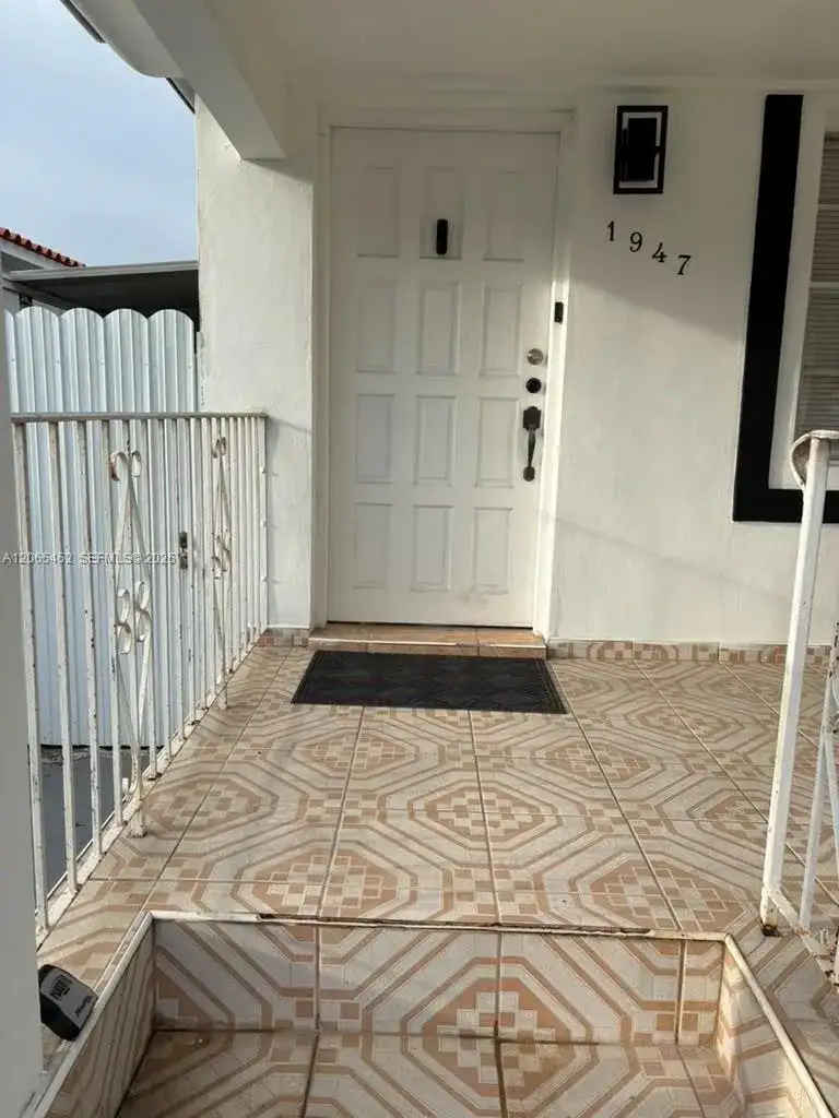 1947 NW 33rd St # 1, Miami FL 33142 photo 3