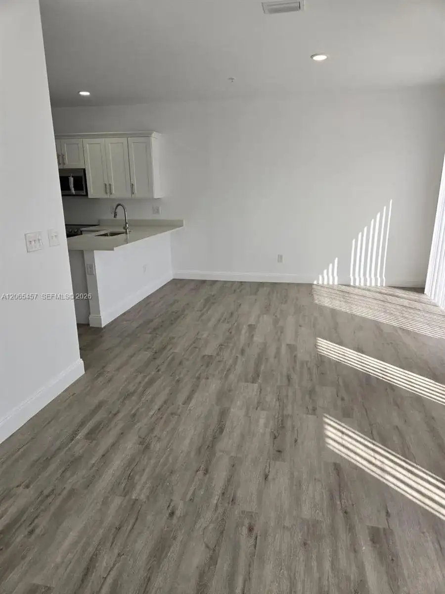 4215 Gulfstream Rd, Lake Worth FL 33461 photo 3