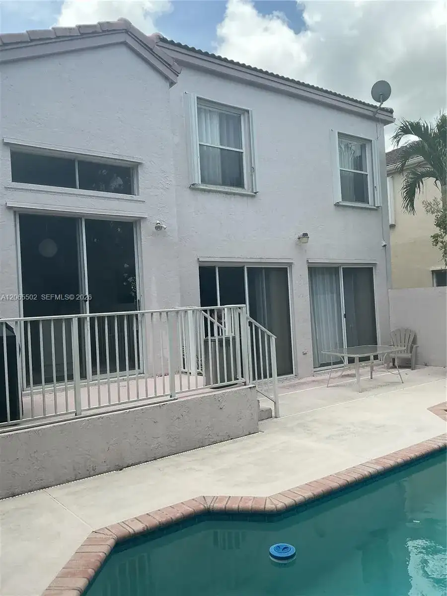 15857 NW 4th Court, Pembroke Pines FL 33028 photo 2