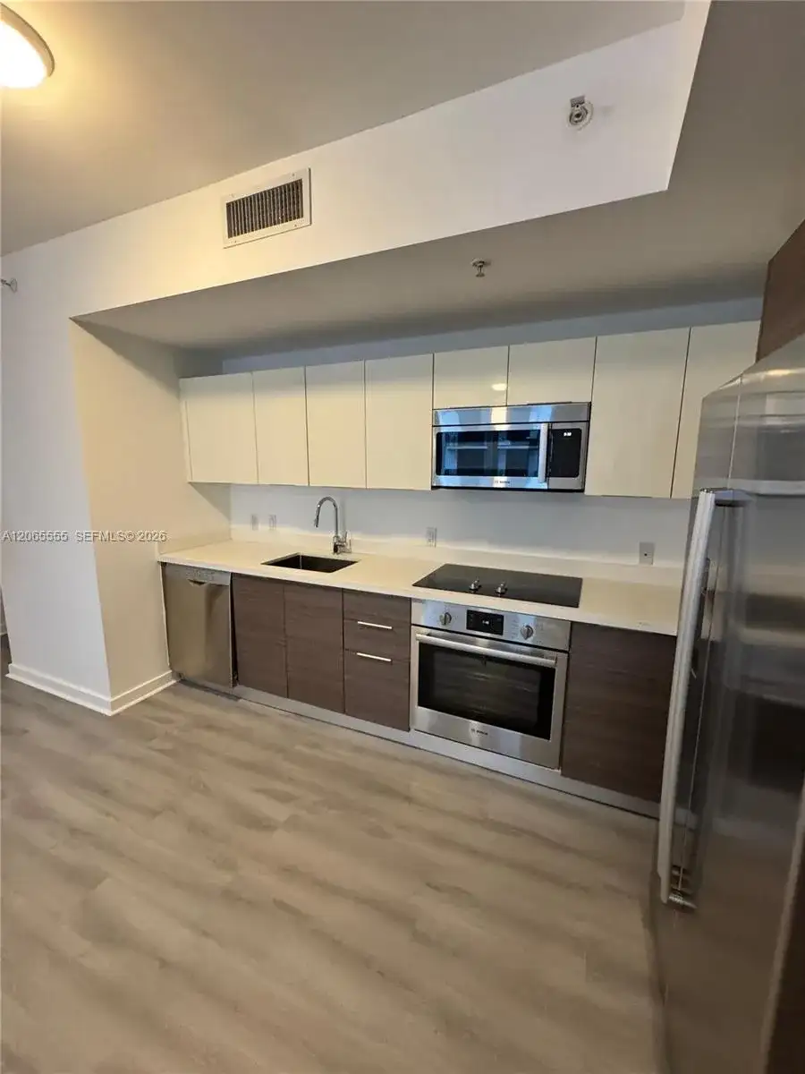 1010 SW 2nd Ave # 607, Miami FL 33130 photo 3