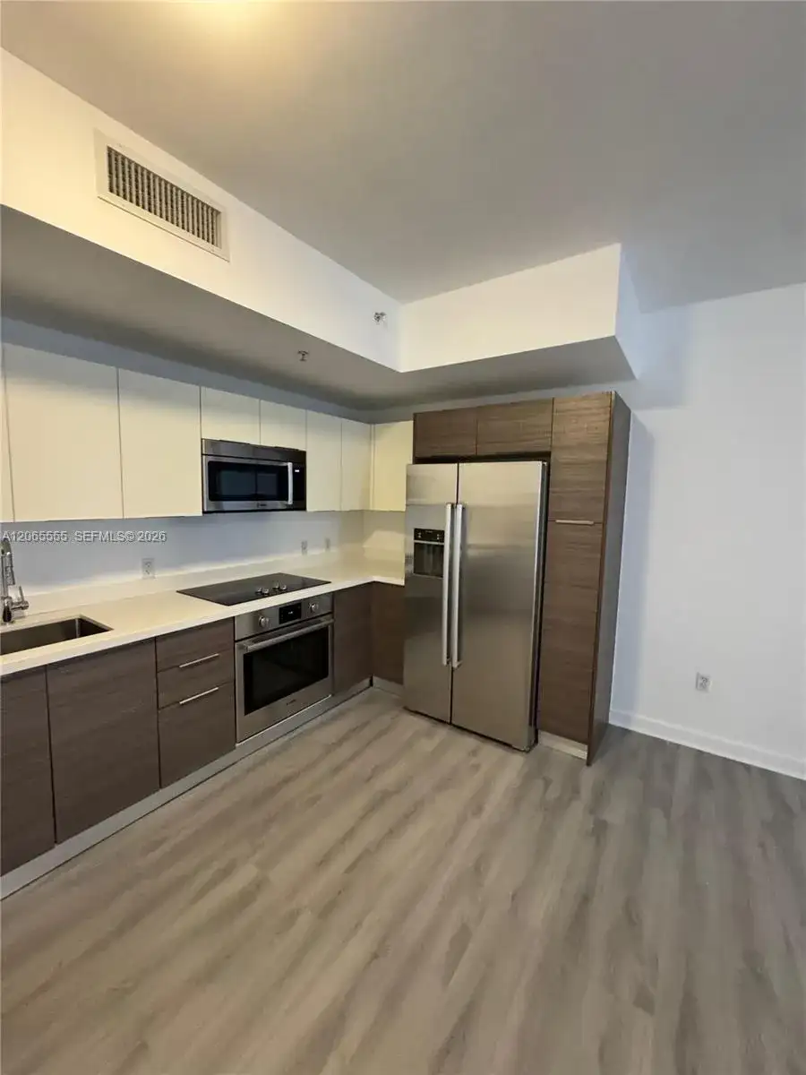 1010 SW 2nd Ave # 607, Miami FL 33130 photo 4