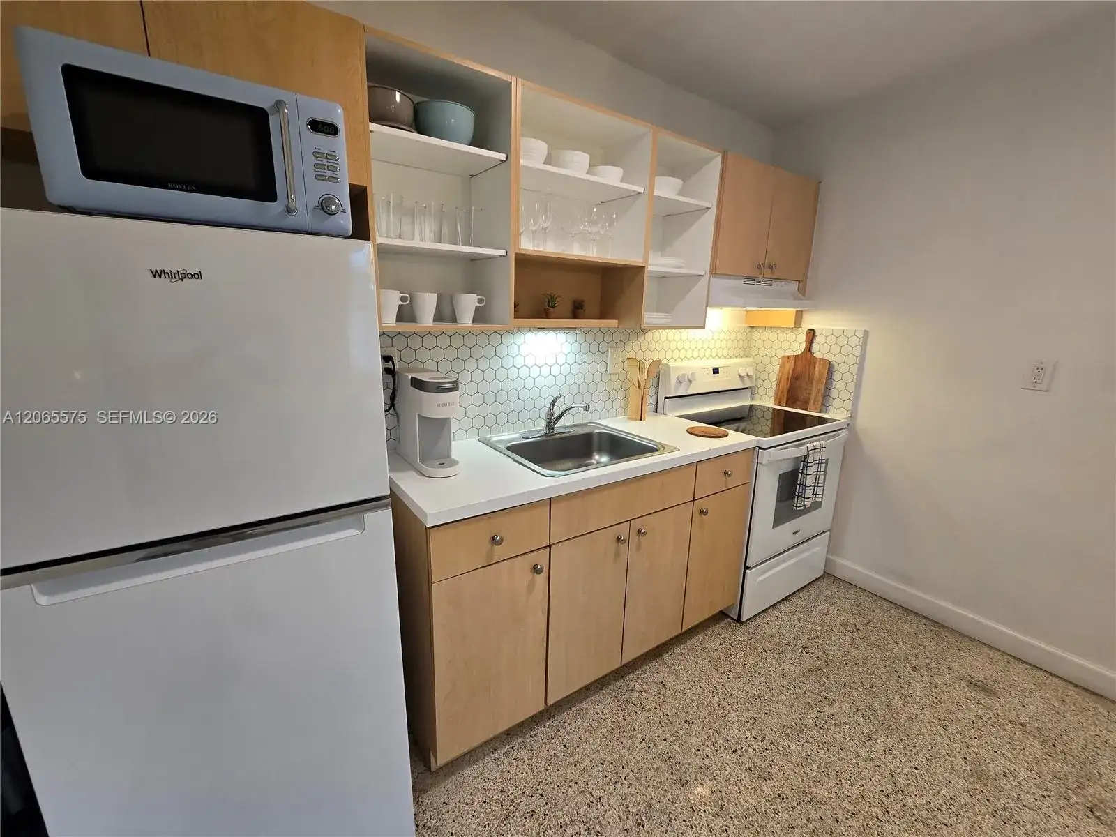 651 SW 3rd St # 3, Miami FL 33130 photo 2