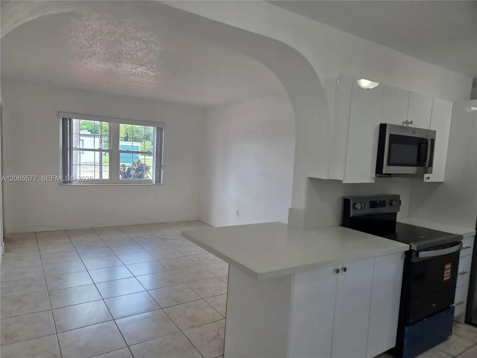 10500 SW 30th St, Miami FL 33165 photo 3