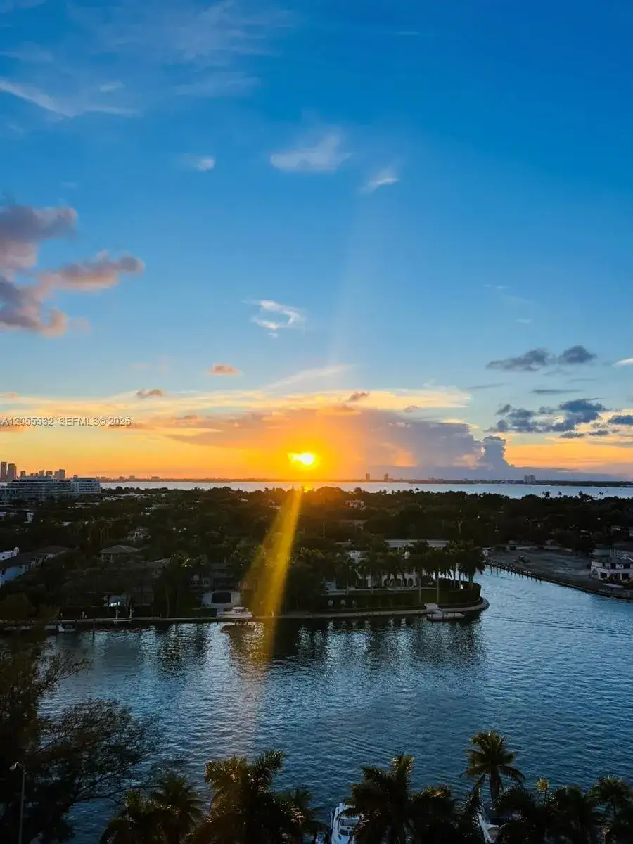 5001 Collins Ave # 9E, Miami Beach FL 33140 photo 2