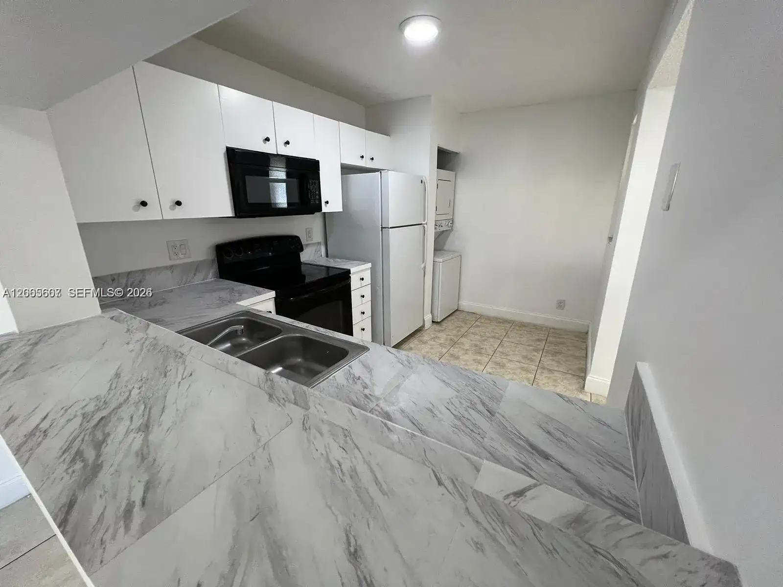 2421 NW 56th Ave # 103, Lauderhill FL 33313 photo 2