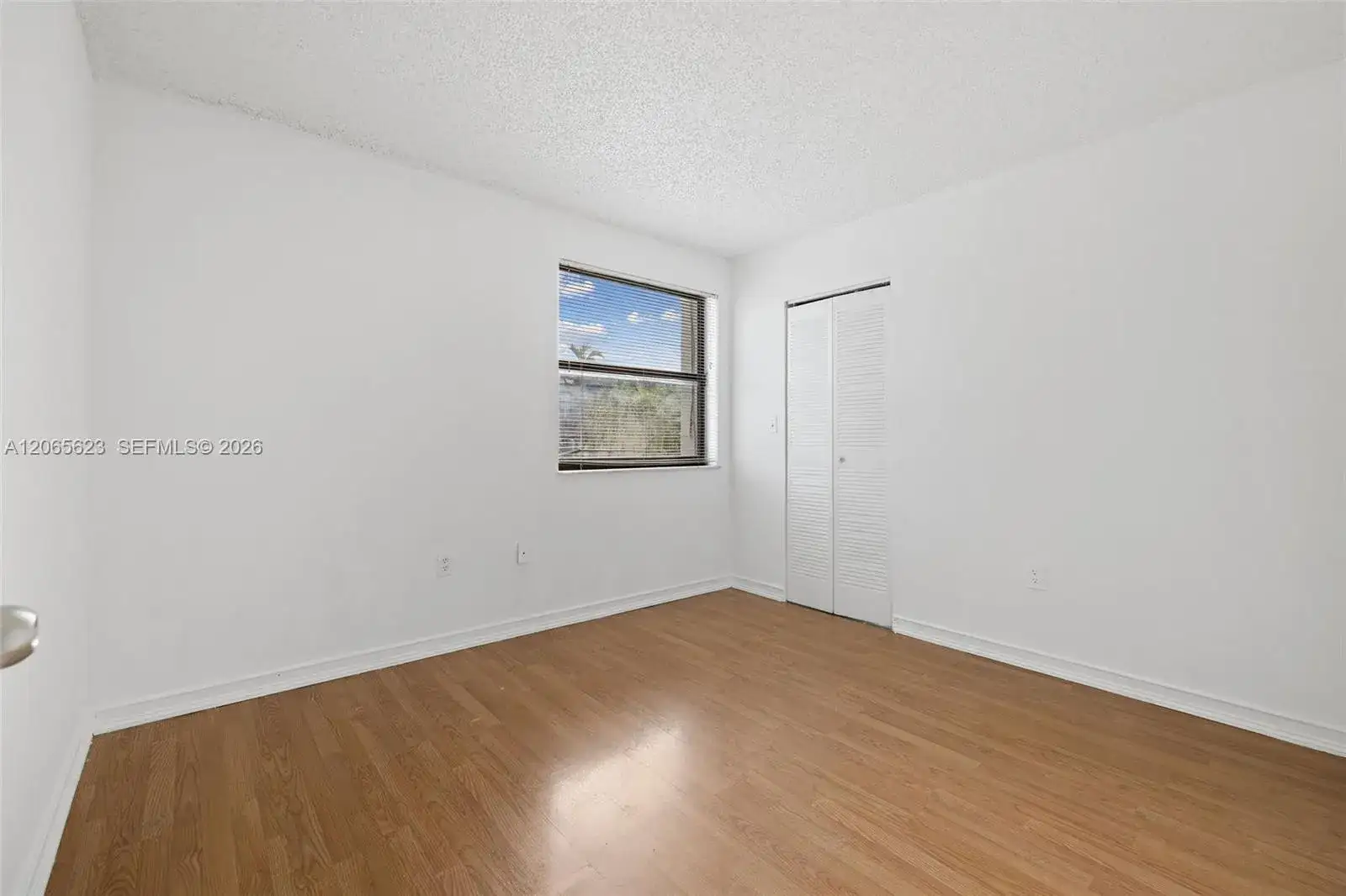 10050 NW 9th St Cir # 203, Miami FL 33172 photo 5