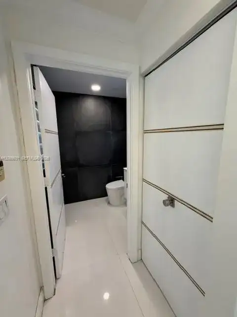 4959 SW 33rd Way, Hollywood FL 33312 photo 4