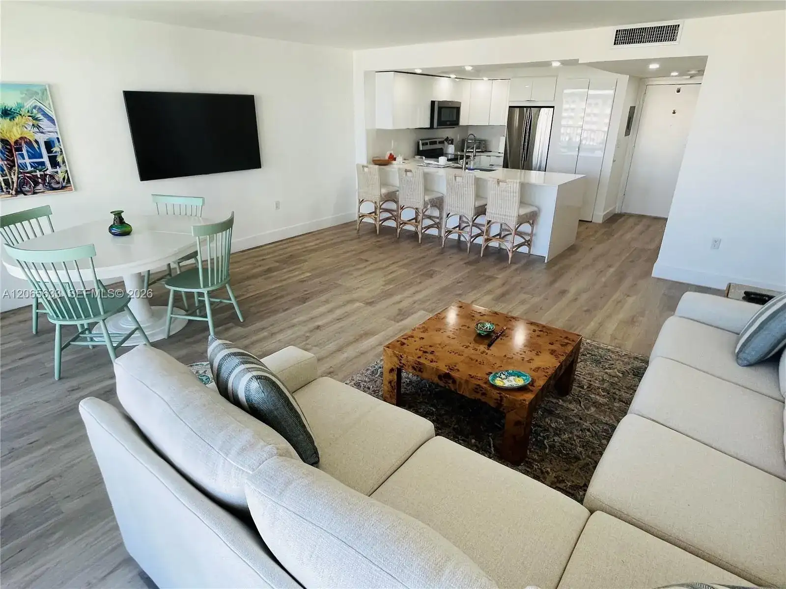 1450 Brickell Bay Dr # 1414, Miami FL 33131 photo 5