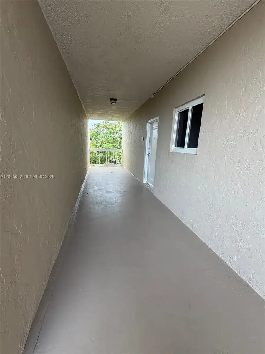 7850 Camino Real # 401, Miami FL 33143 photo 4