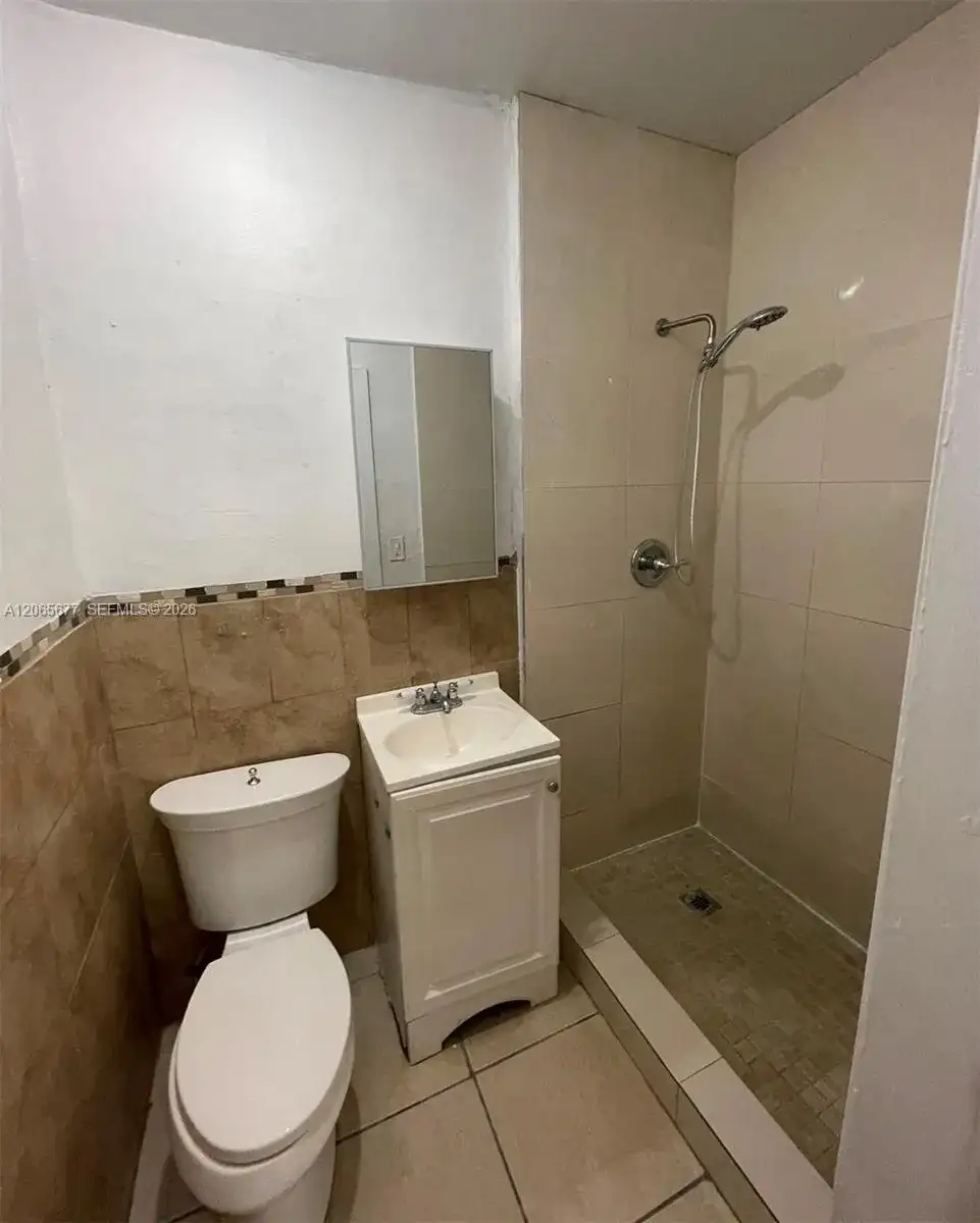 120 NE 185th Ter # 120, Miami FL 33179 photo 2