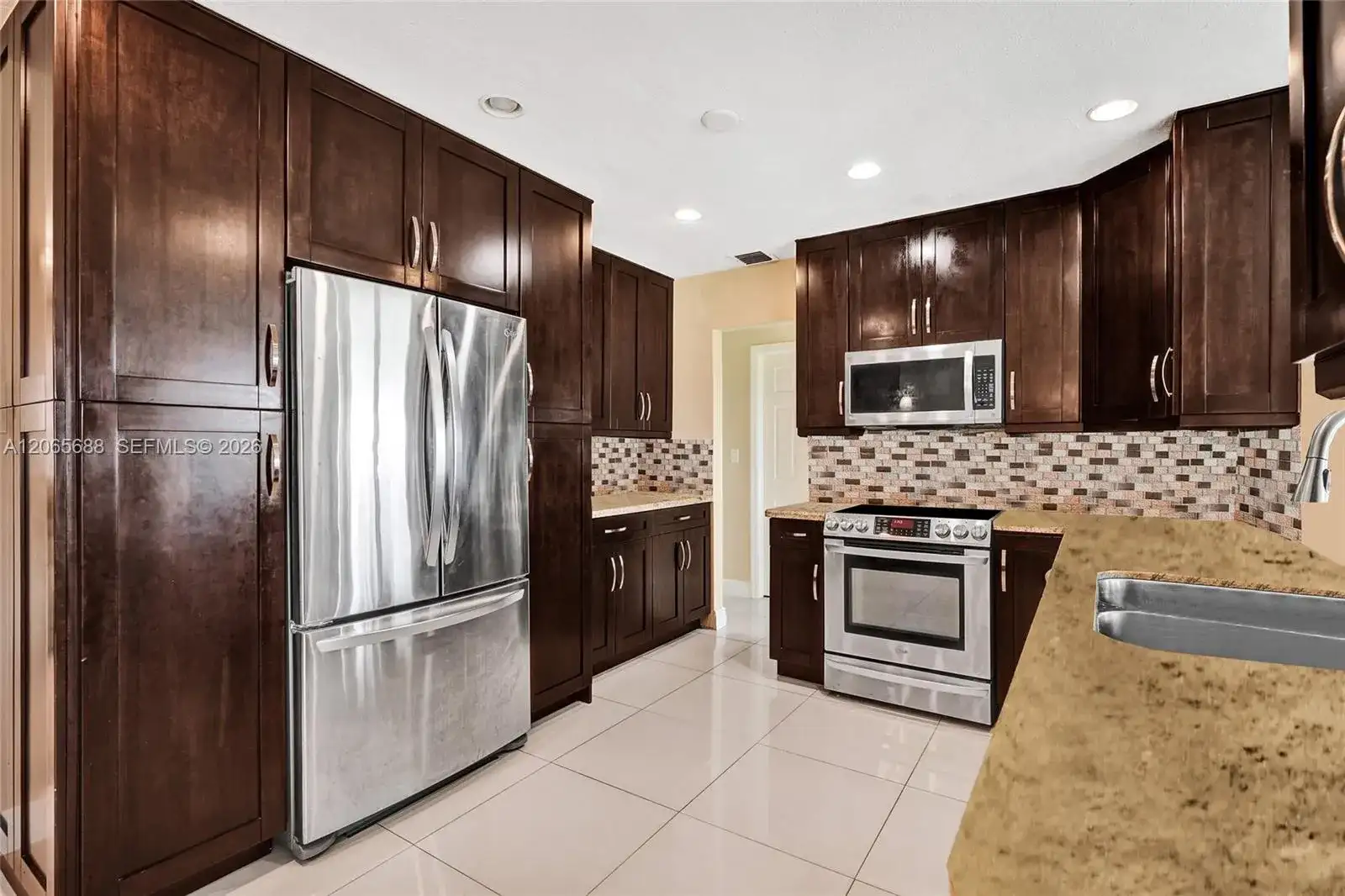 215 SE 3rd Ave # 501C, Hallandale Beach FL 33009 photo 3