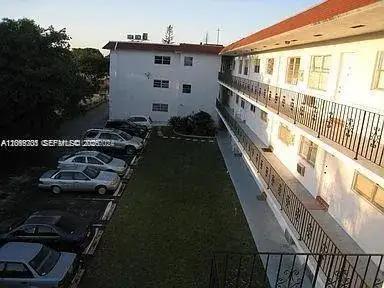 2420 Johnson St # 202, Hollywood FL 33020 photo 2