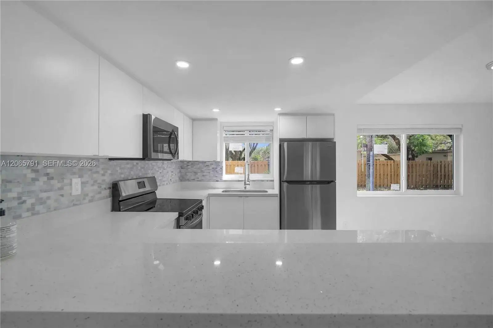 414 SE 14th St # 3, Fort Lauderdale FL 33316 photo 4