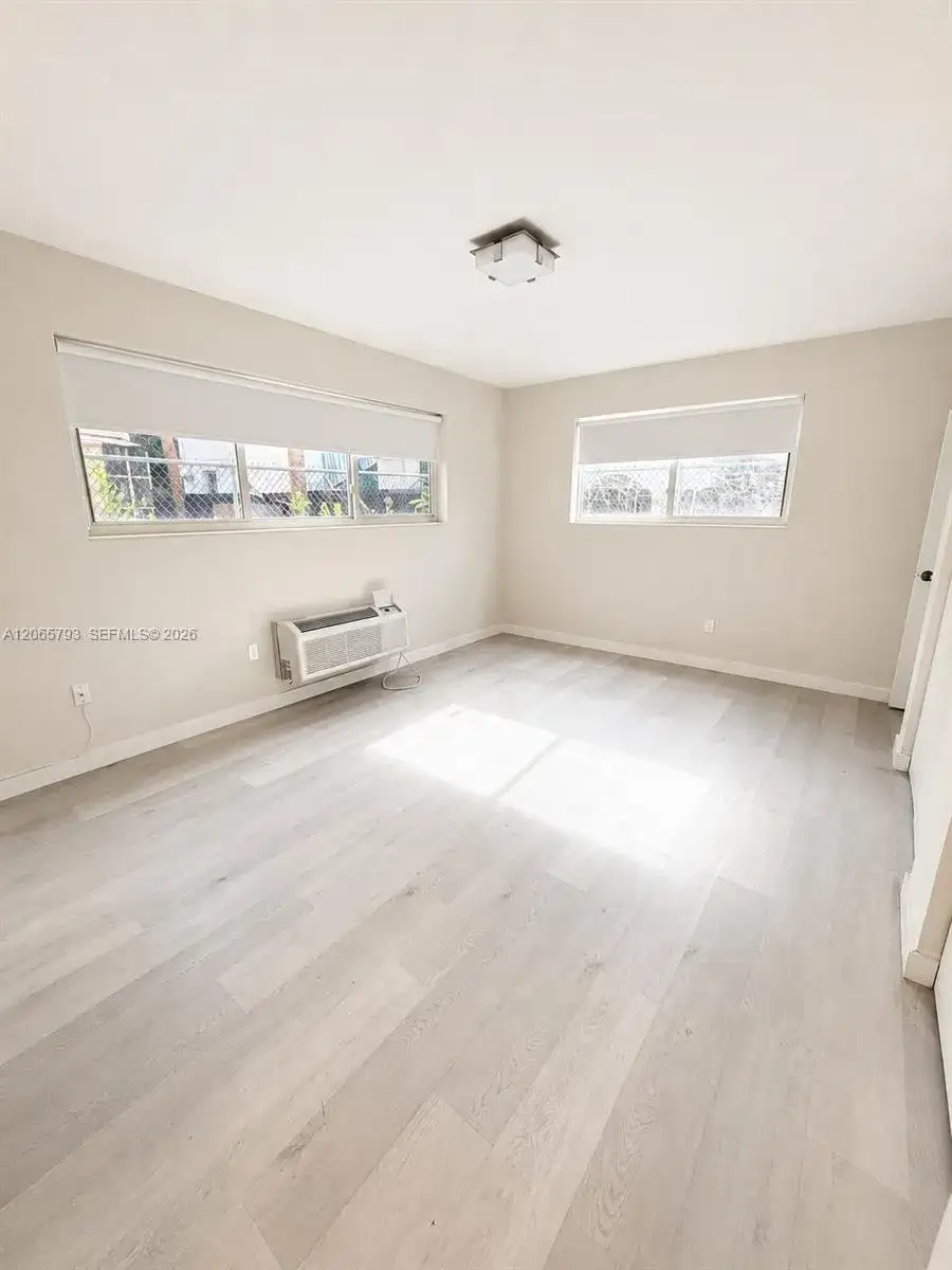 1535 Michigan Ave # 6, Miami Beach FL 33139 photo 4