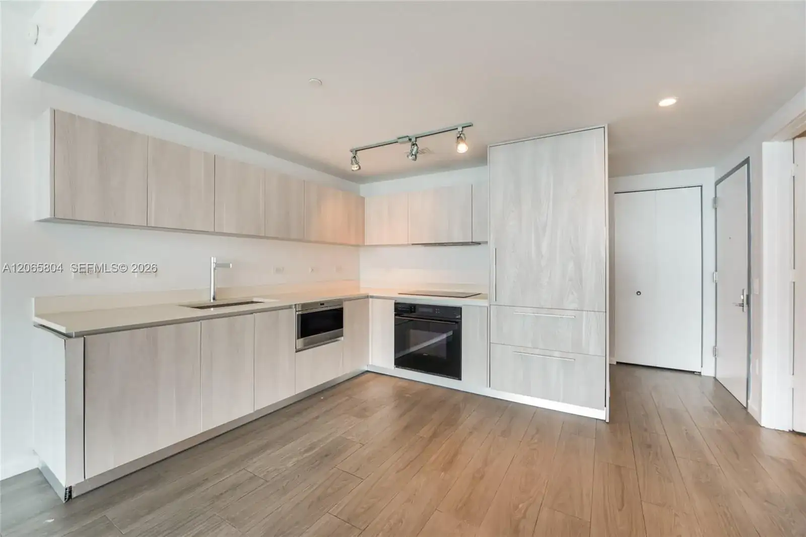 3131 NE 7th Ave # 4404, Miami FL 33137 photo 4