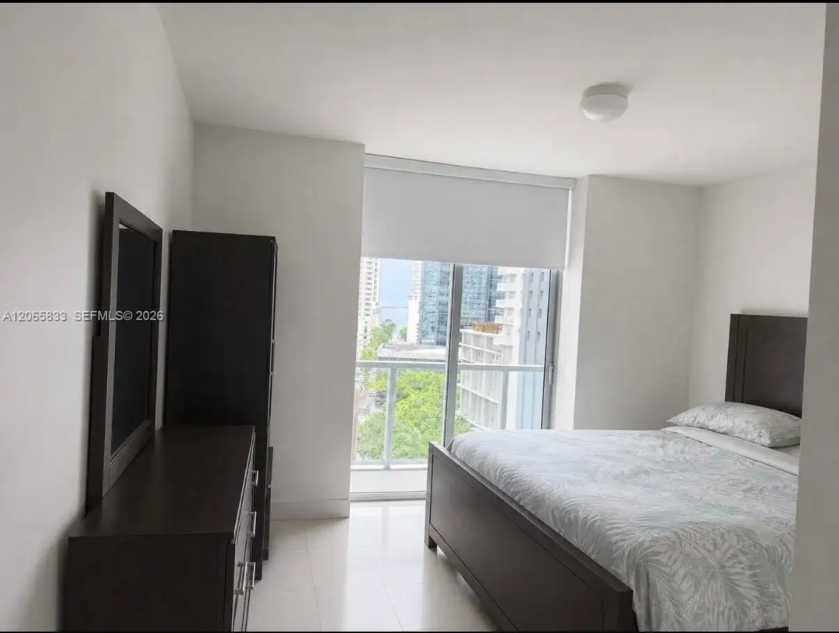 79 SW 12th St, Miami FL 33130 photo 5