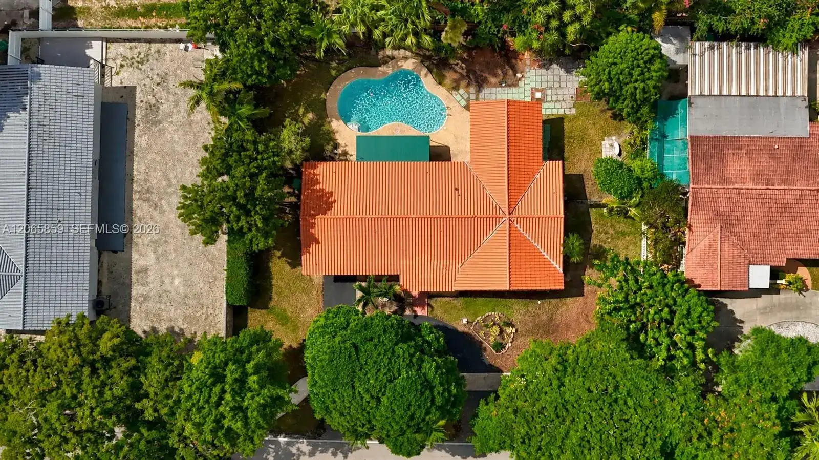 10710 SW 32nd St, Miami FL 33165 photo 3