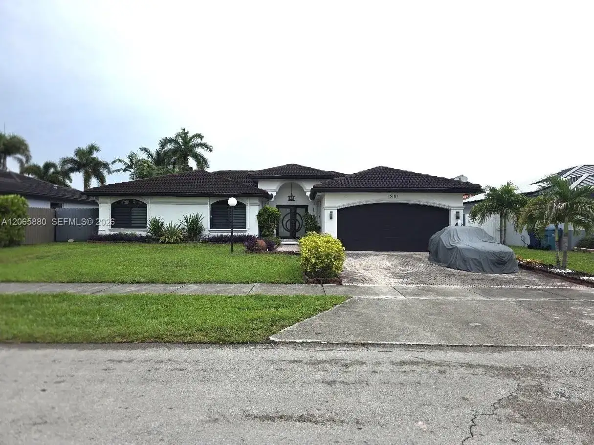 15101 SW 180th Ter, Miami FL 33187 photo 3