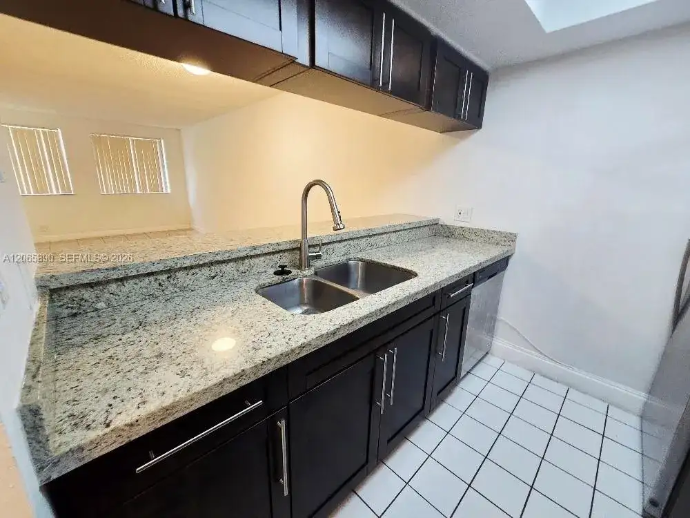 8160 Geneva Ct # 112, Doral FL 33166 photo 5