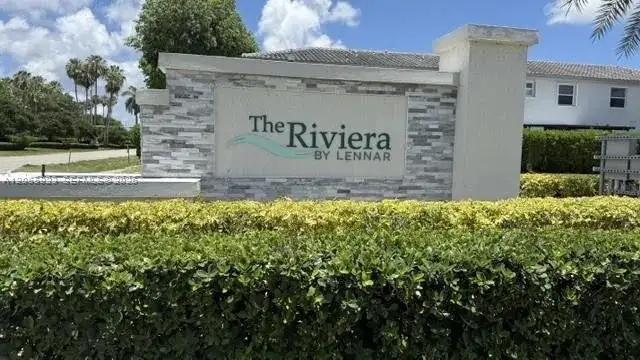 2608 SE 19th St, Homestead FL 33035 photo 2