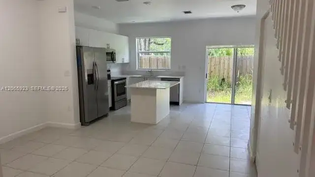 2608 SE 19th St, Homestead FL 33035 photo 4