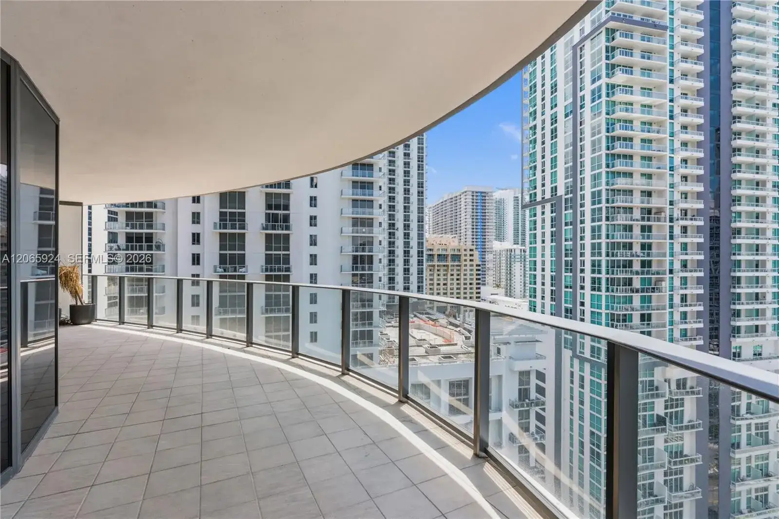 1000 Brickell Plz # 1902, Miami FL 33131 photo 2