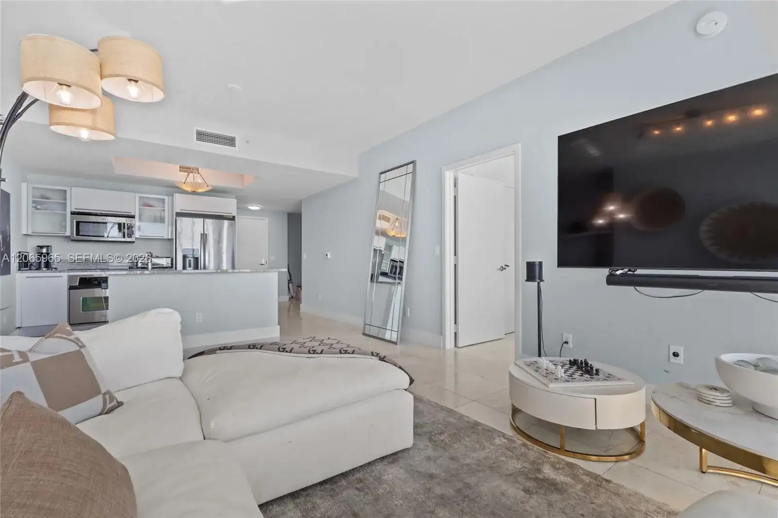 888 Biscayne Blvd # 4203, Miami FL 33132 photo 4