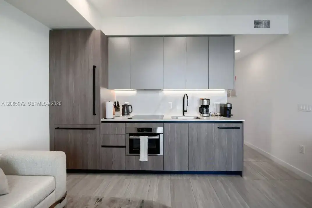 580 72nd St # 1203, Miami Beach FL 33141 photo 4