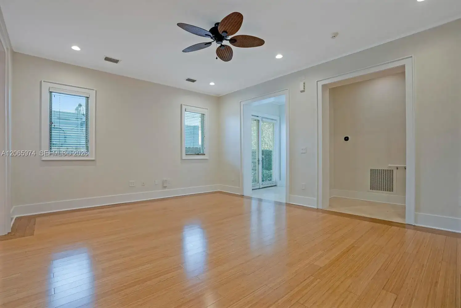 3072 Carter St, Miami FL 33133 photo 3