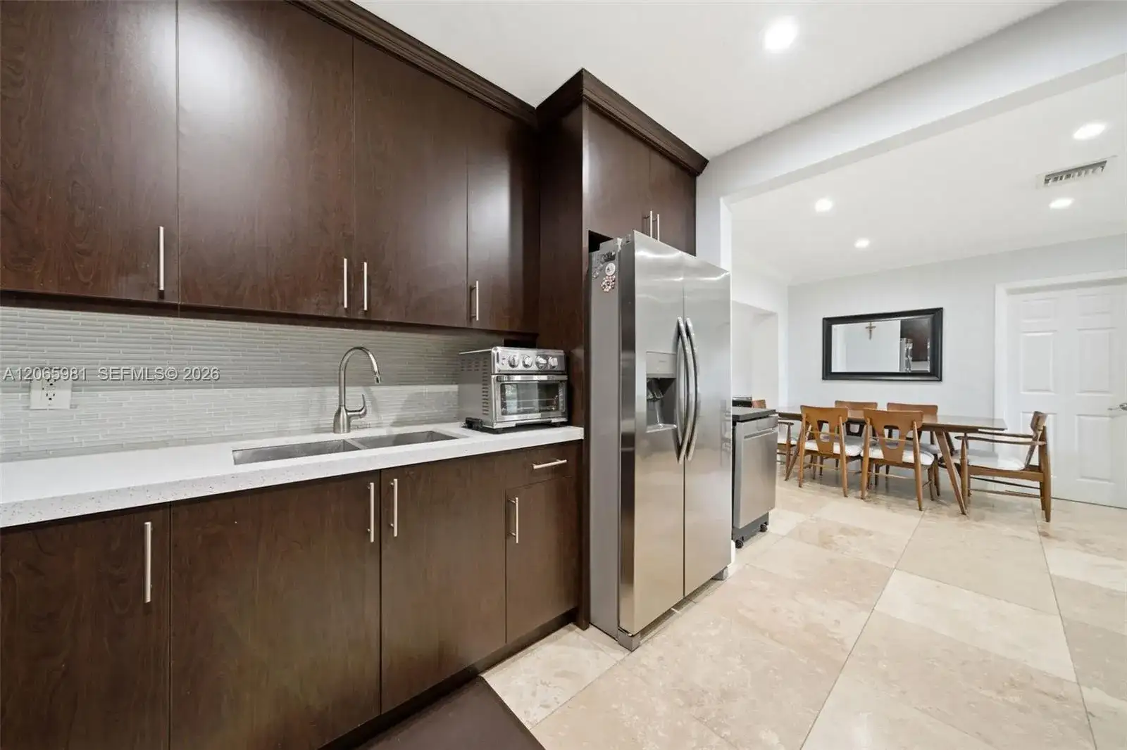 6414 SW 7th St, Pembroke Pines FL 33023 photo 3