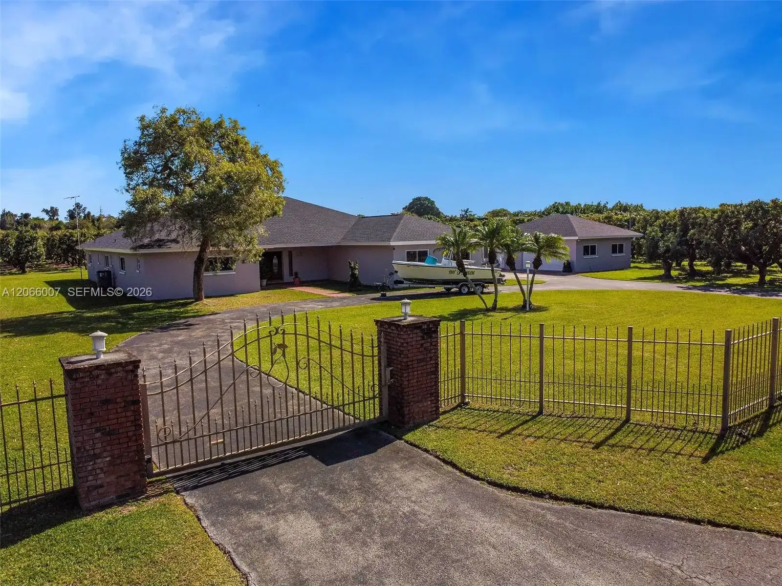 23505 SW 153rd Ave, Homestead FL 33032 photo 2