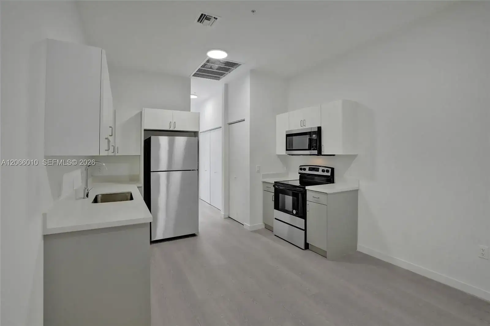 1567 NW 1st St # 10, Miami FL 33125 photo 2