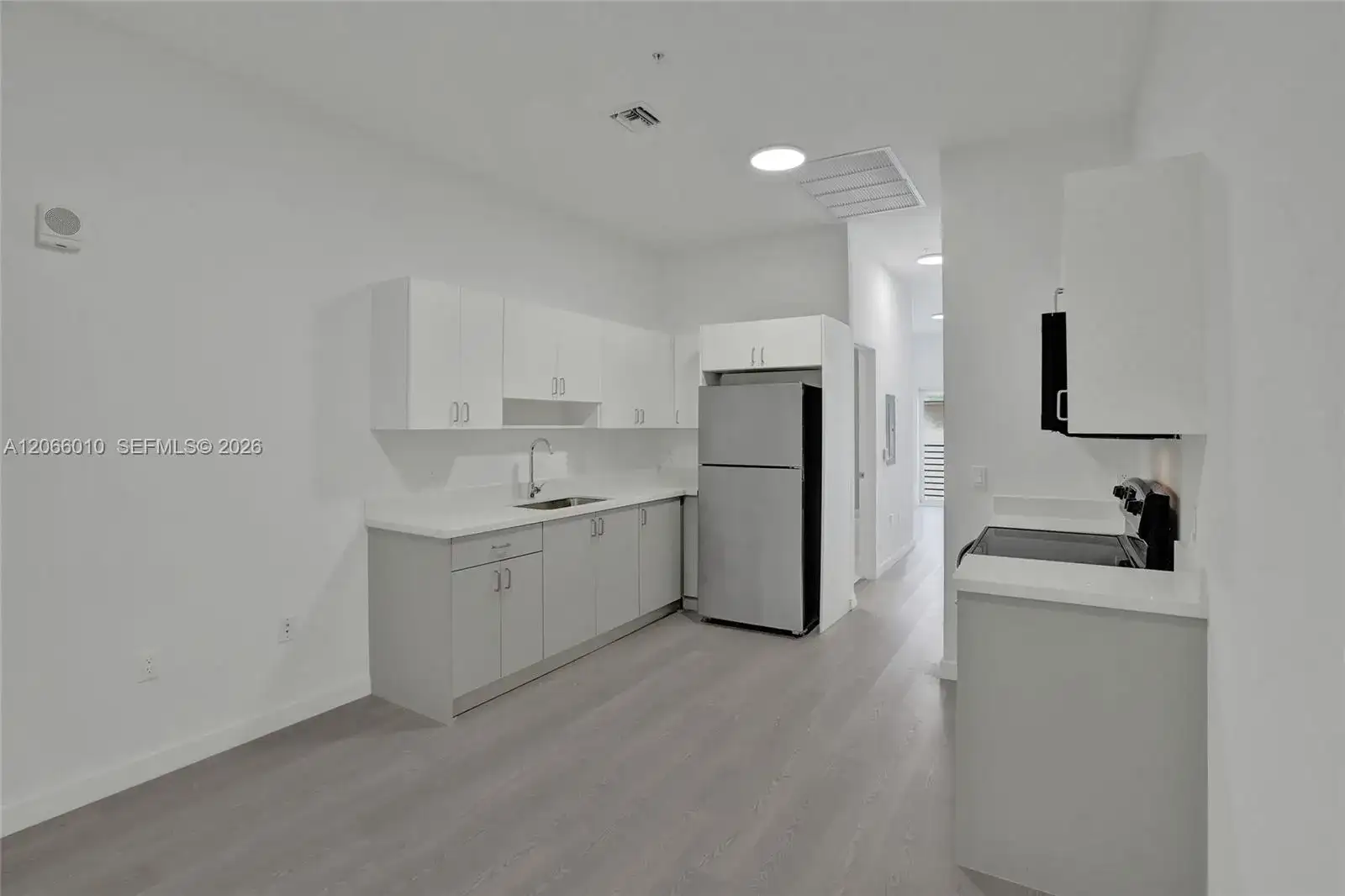 1567 NW 1st St # 10, Miami FL 33125 photo 3