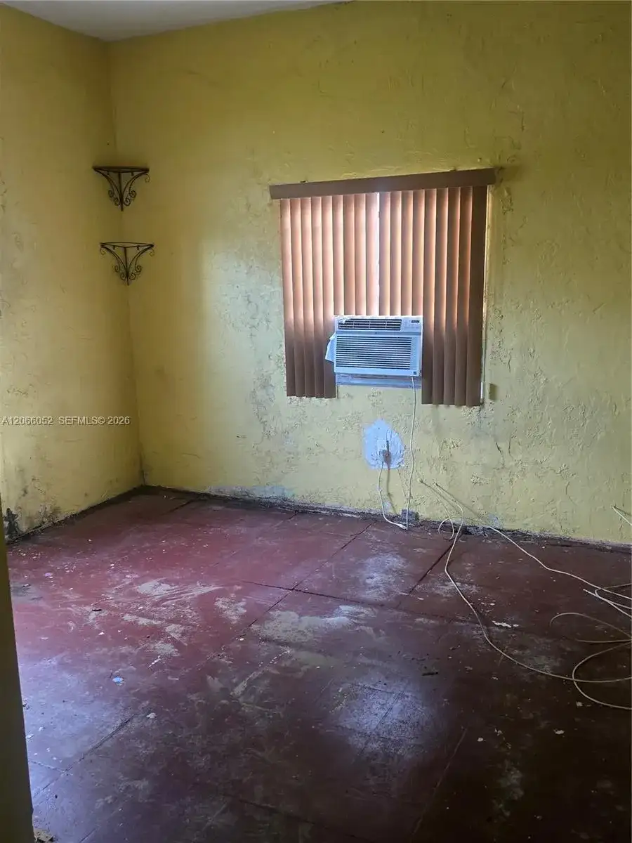 1368 NW 56th St, Miami FL 33142 photo 4