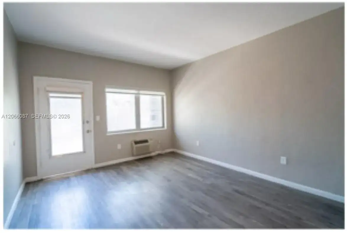 710 Meridian Ave # 6, Miami Beach FL 33139 photo 3
