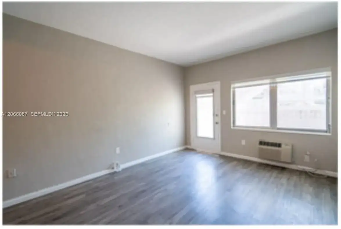 710 Meridian Ave # 6, Miami Beach FL 33139 photo 4