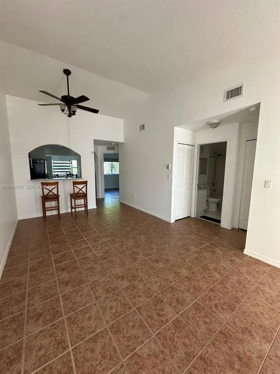 2920 SE 12th Rd # 30, Homestead FL 33035 photo 2