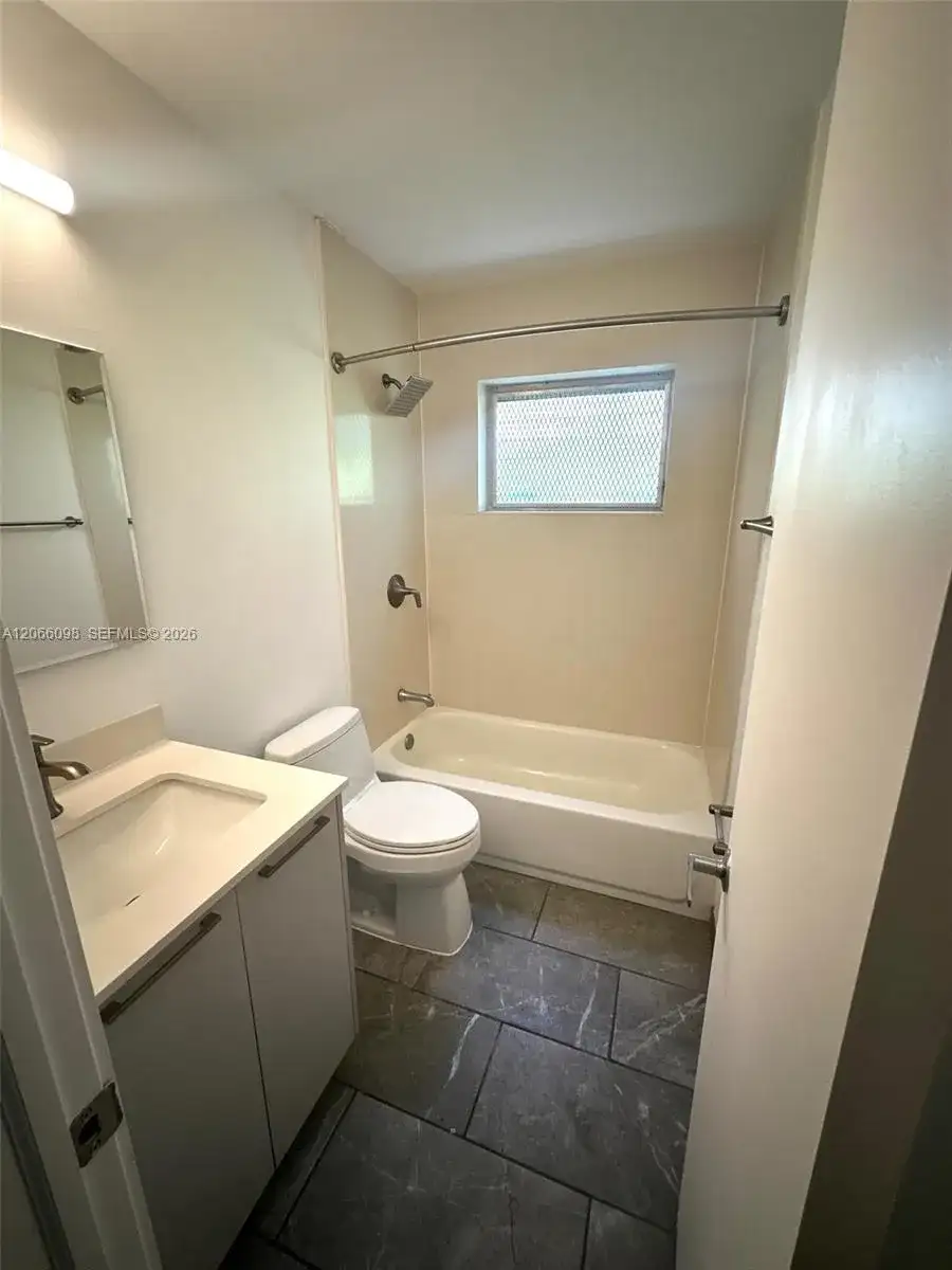 710 Meridian Ave # 10, Miami Beach FL 33139 photo 2