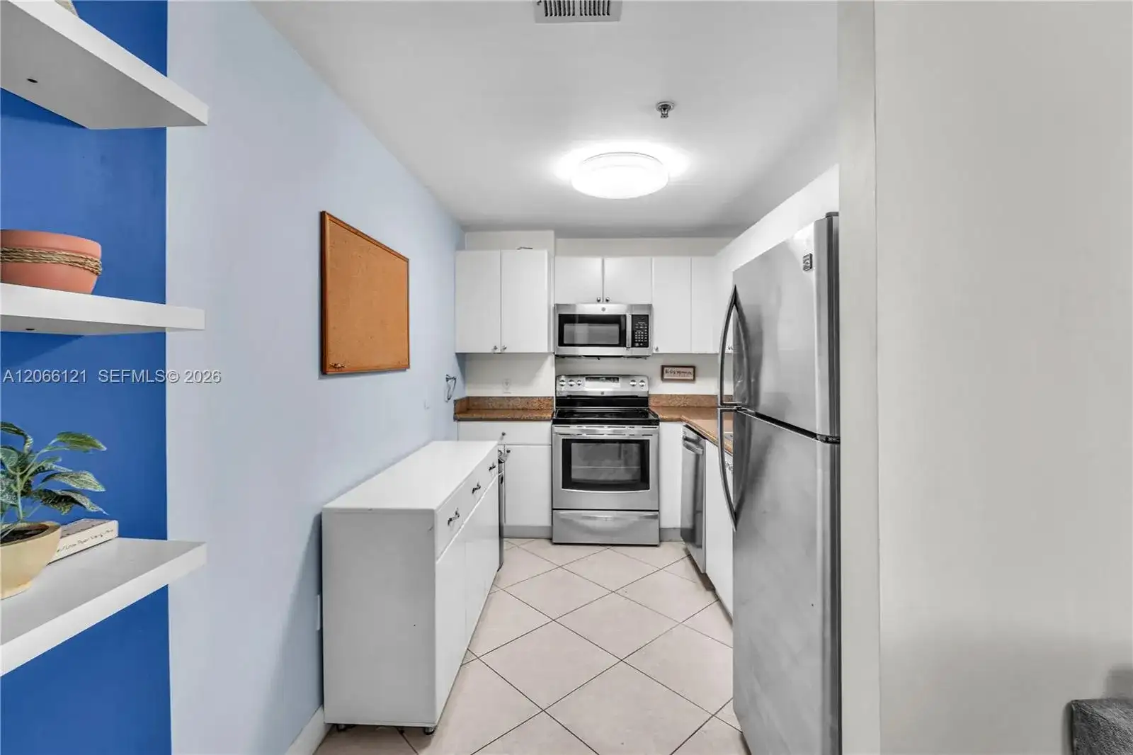 2280 SW 32nd Ave # 403, Miami FL 33145 photo 4