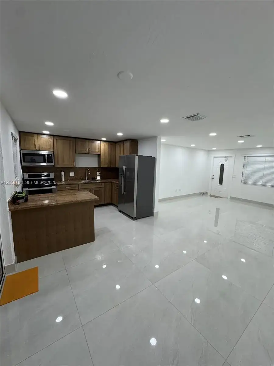 664 Colson Dr, Key Largo FL 33037 photo 3