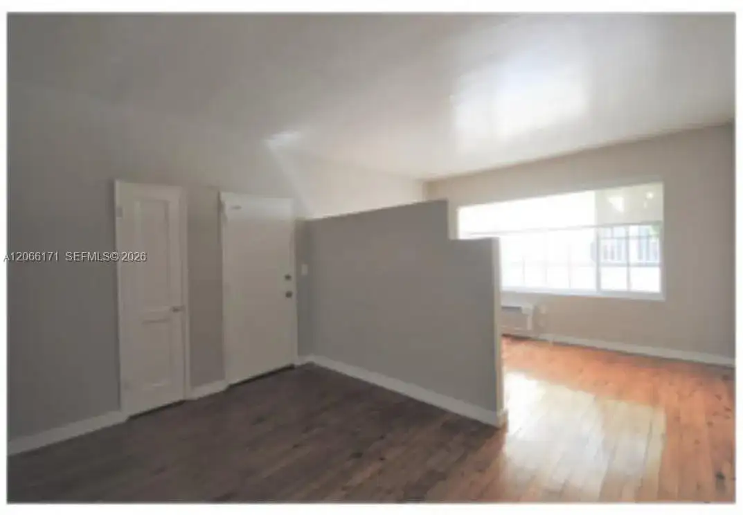 948 Meridian Ave # 10, Miami Beach FL 33139 photo 4