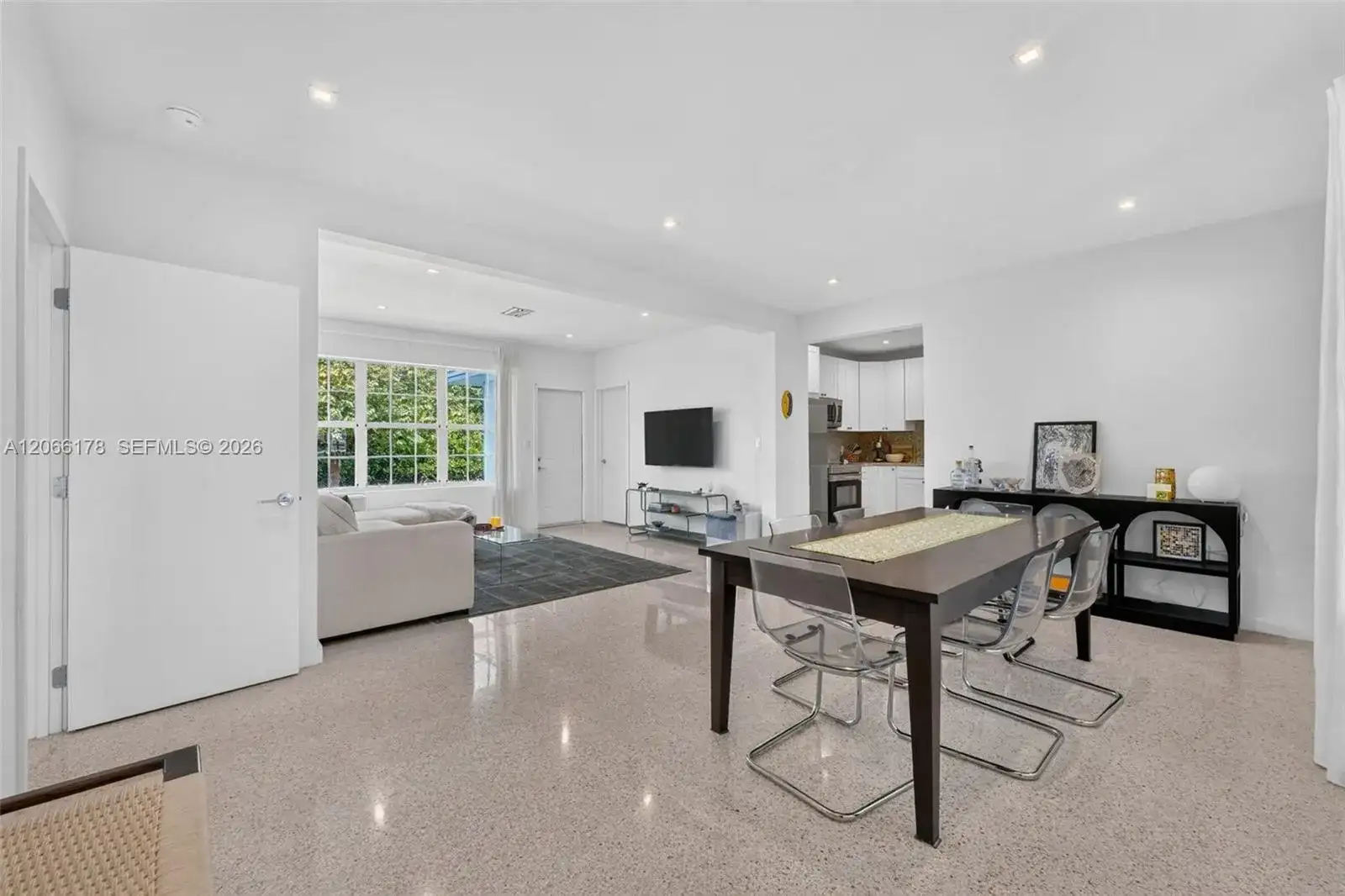 7516 Mutiny Ave, North Bay Village FL 33141 photo 4