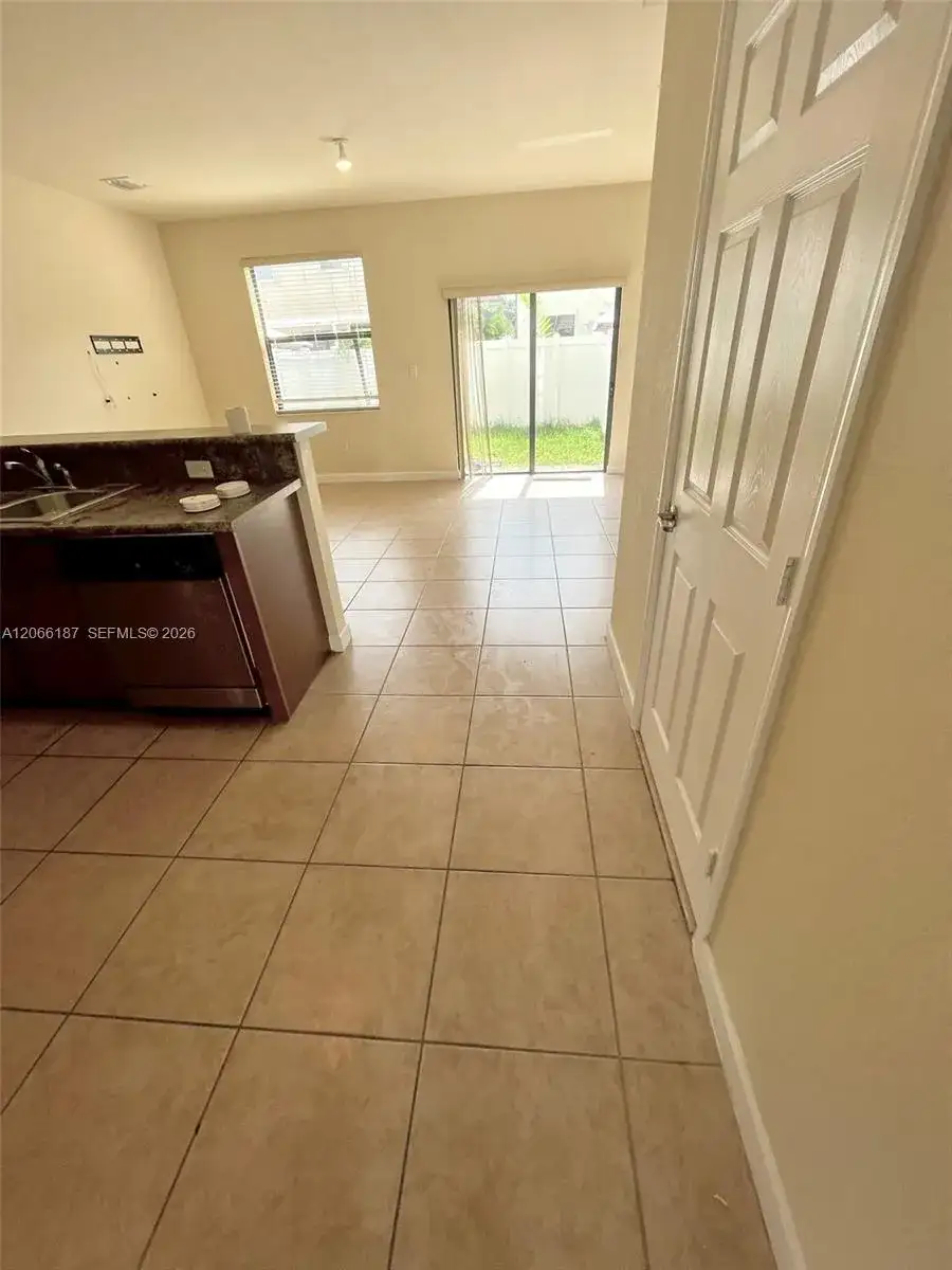 3514 W 88th Ter # 3514, Hialeah FL 33018 photo 3