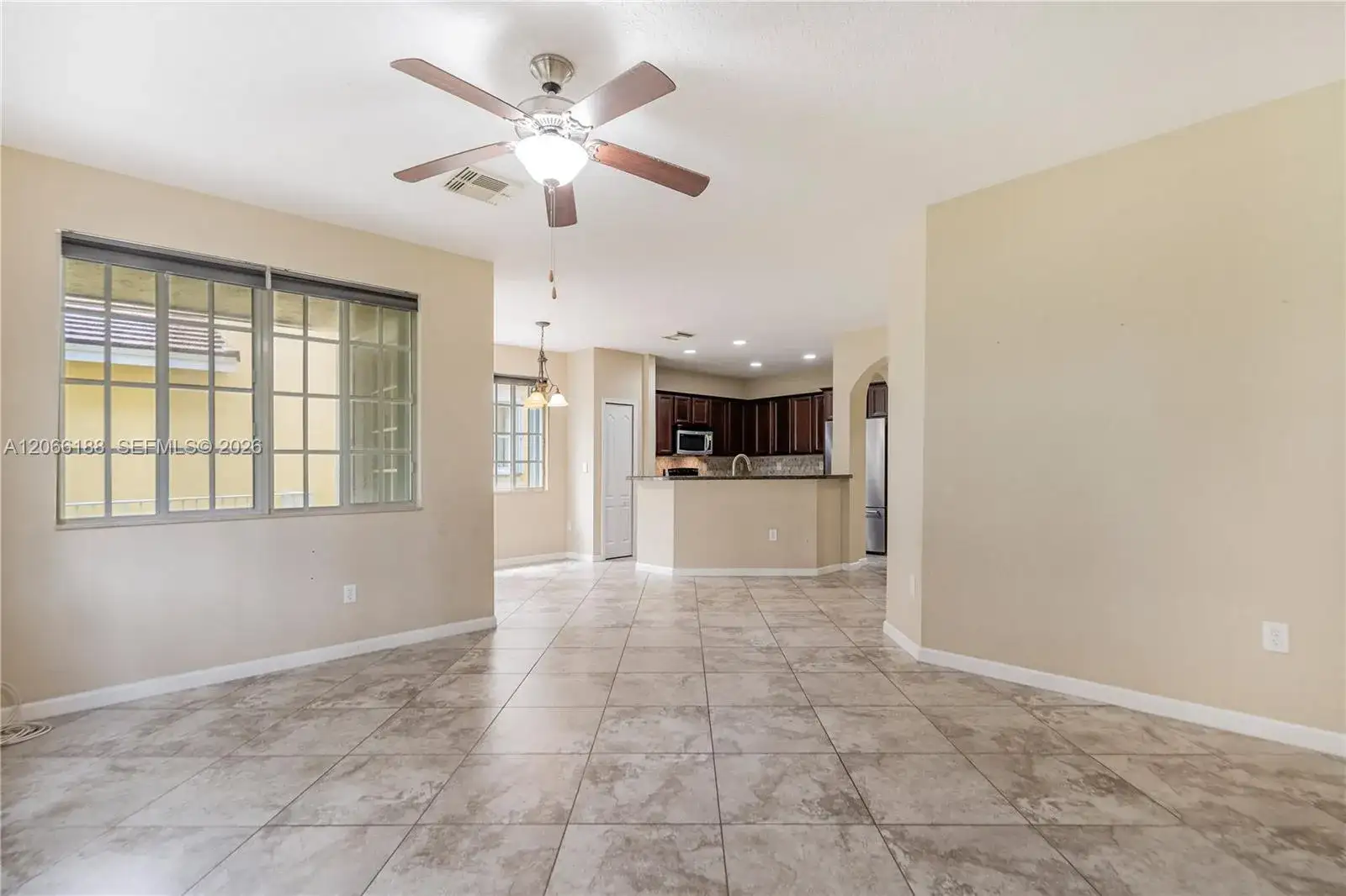 27621 SW 139th Pl, Homestead FL 33032 photo 4