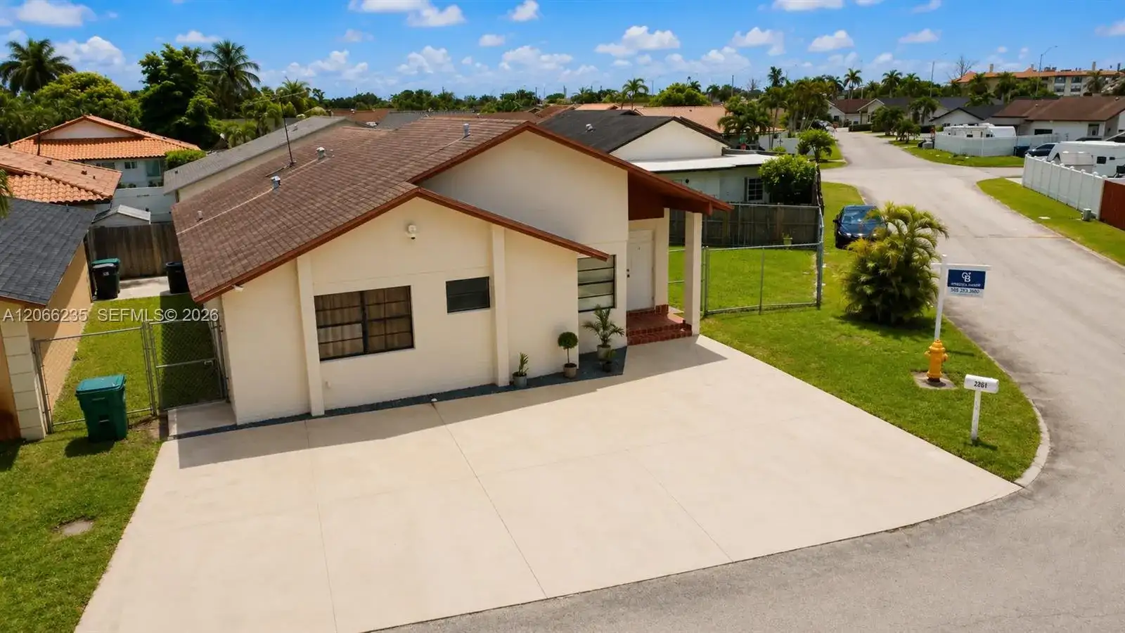 764 SW 99th Ct Cir, Miami FL 33174 photo 2