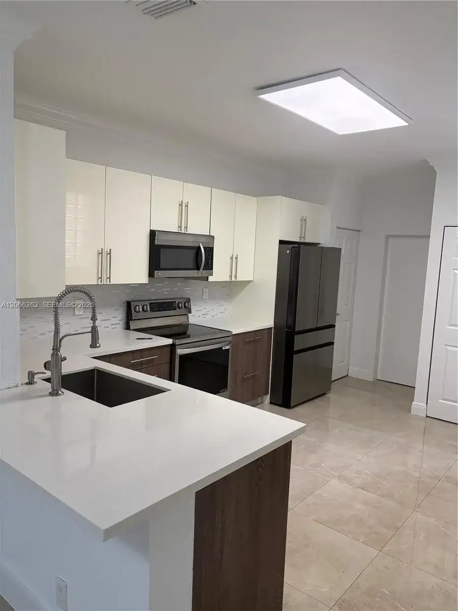 2578 Cordoba Bnd # 2578, Weston FL 33327 photo 2