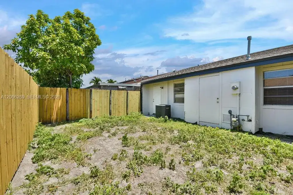 18947 NW 45th Ave # 1, Miami Gardens FL 33055 photo 5